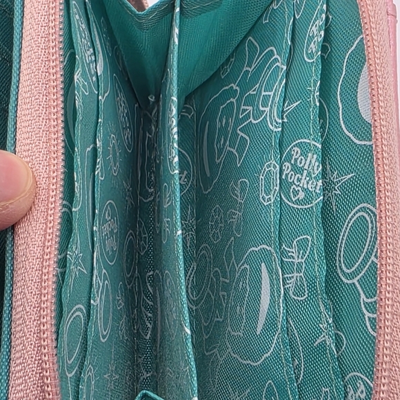 Polly Pocket Pink & Aqua Quilted Bi-Fold Zippered Coin Purse Wallet w/ Charm - Picture 6 of 8
